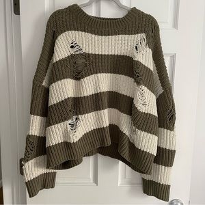 RUBY AND JENNA - Distressed Sweater